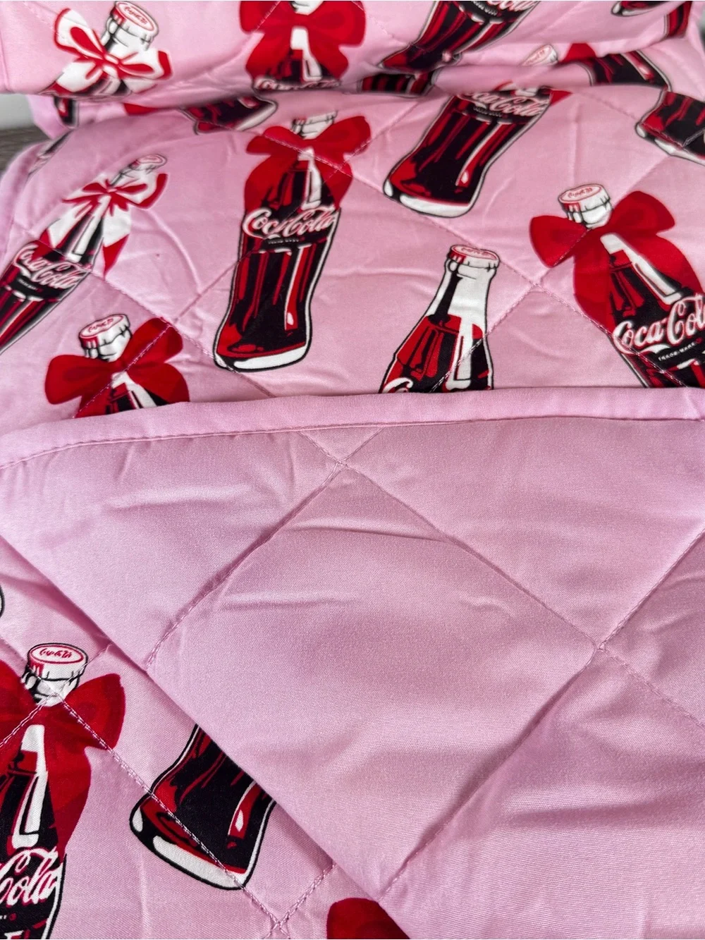 NEW Coca-Cola Pink Queen/Full Reversible Quilt